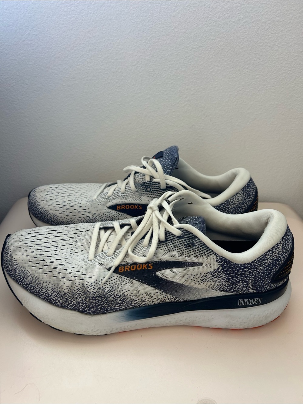 Brooks Ghost 16 Men's Running Size 13 White Peacoat Orange 1104181D130